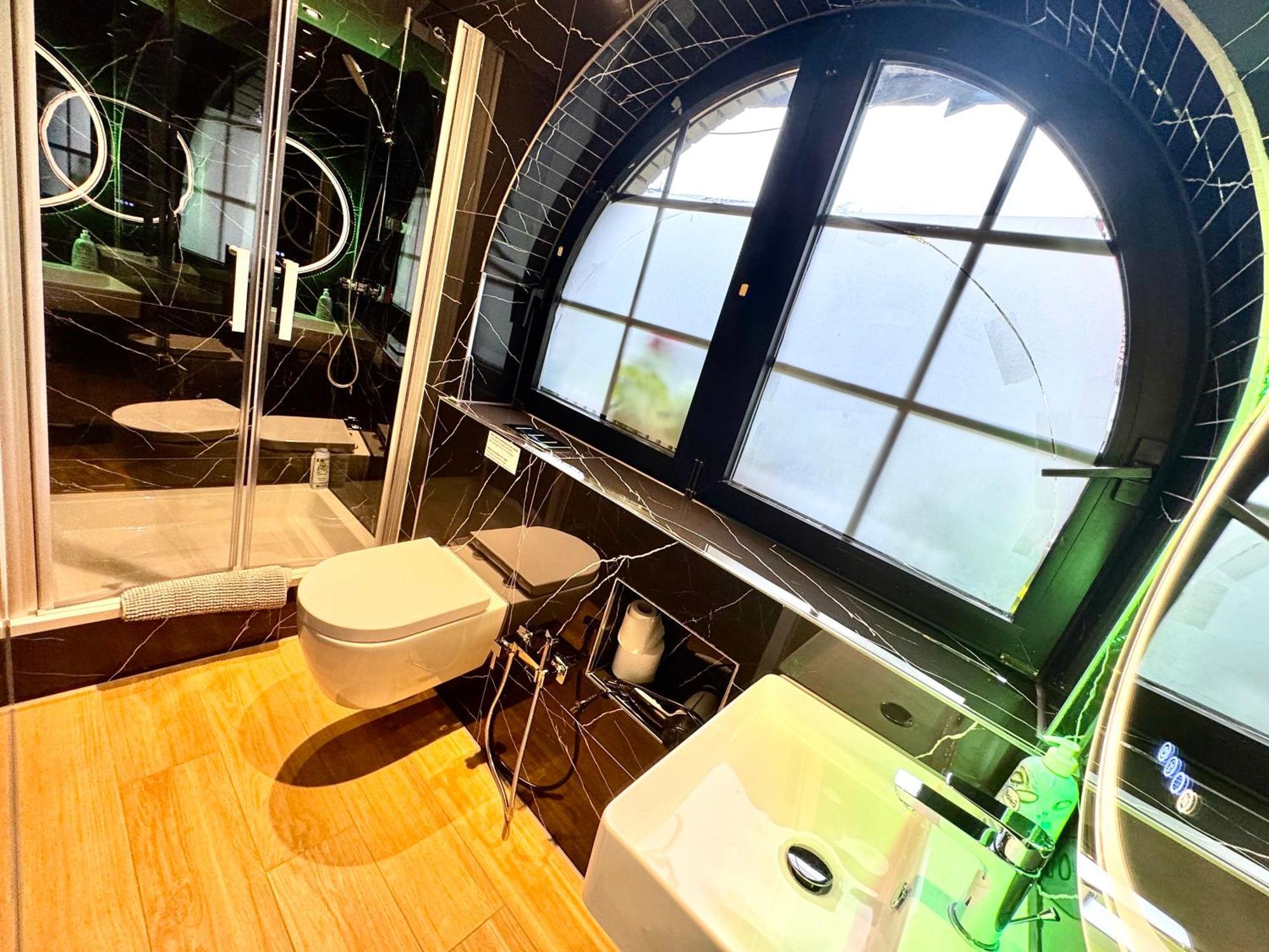 Orchard Frankfurt Bed & Breakfast