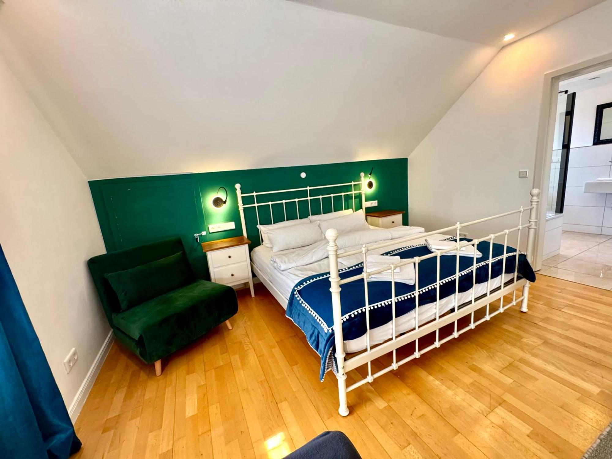 Couette-café Orchard Frankfurt 5*