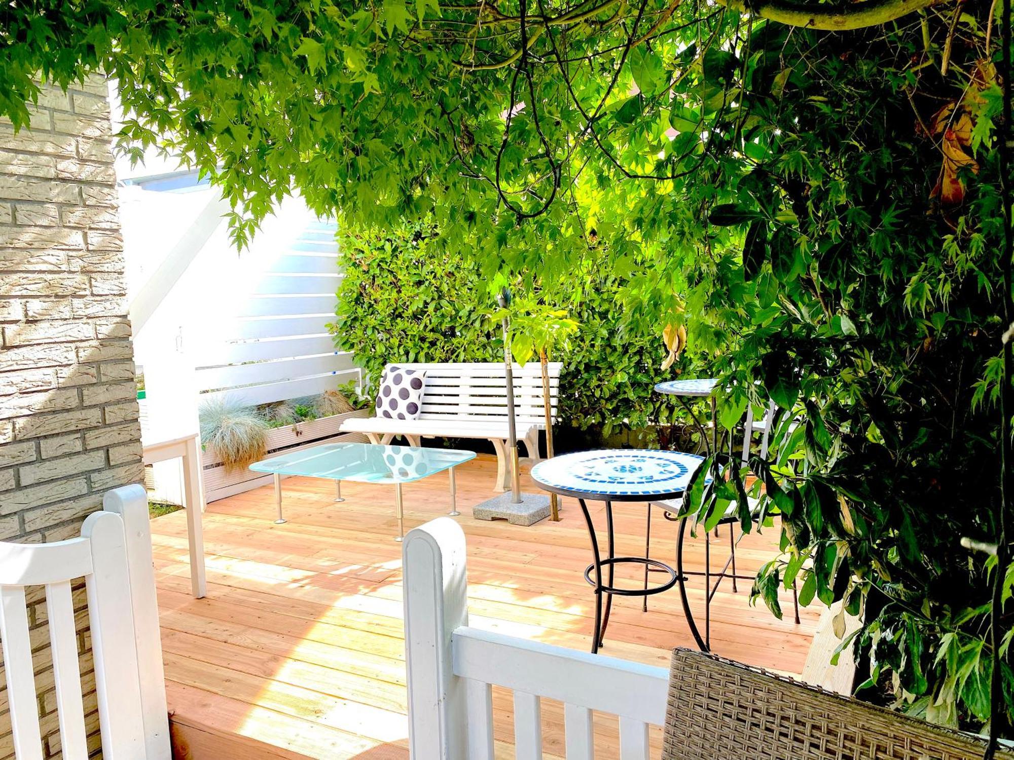 Orchard Frankfurt Bed & Breakfast 5*