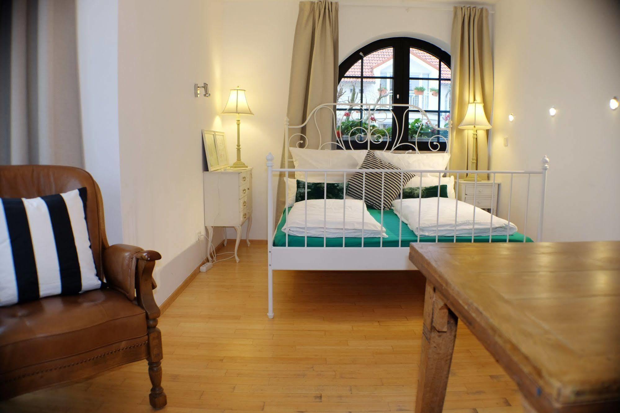 Bed & Breakfast Orchard Frankfurt Kriftel